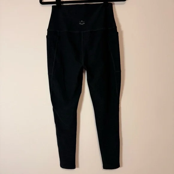 Beyond Yoga Dark Grey Spacedye Out Of Pocket High Waisted Midi Leggings Size L - Picture 5 of 9